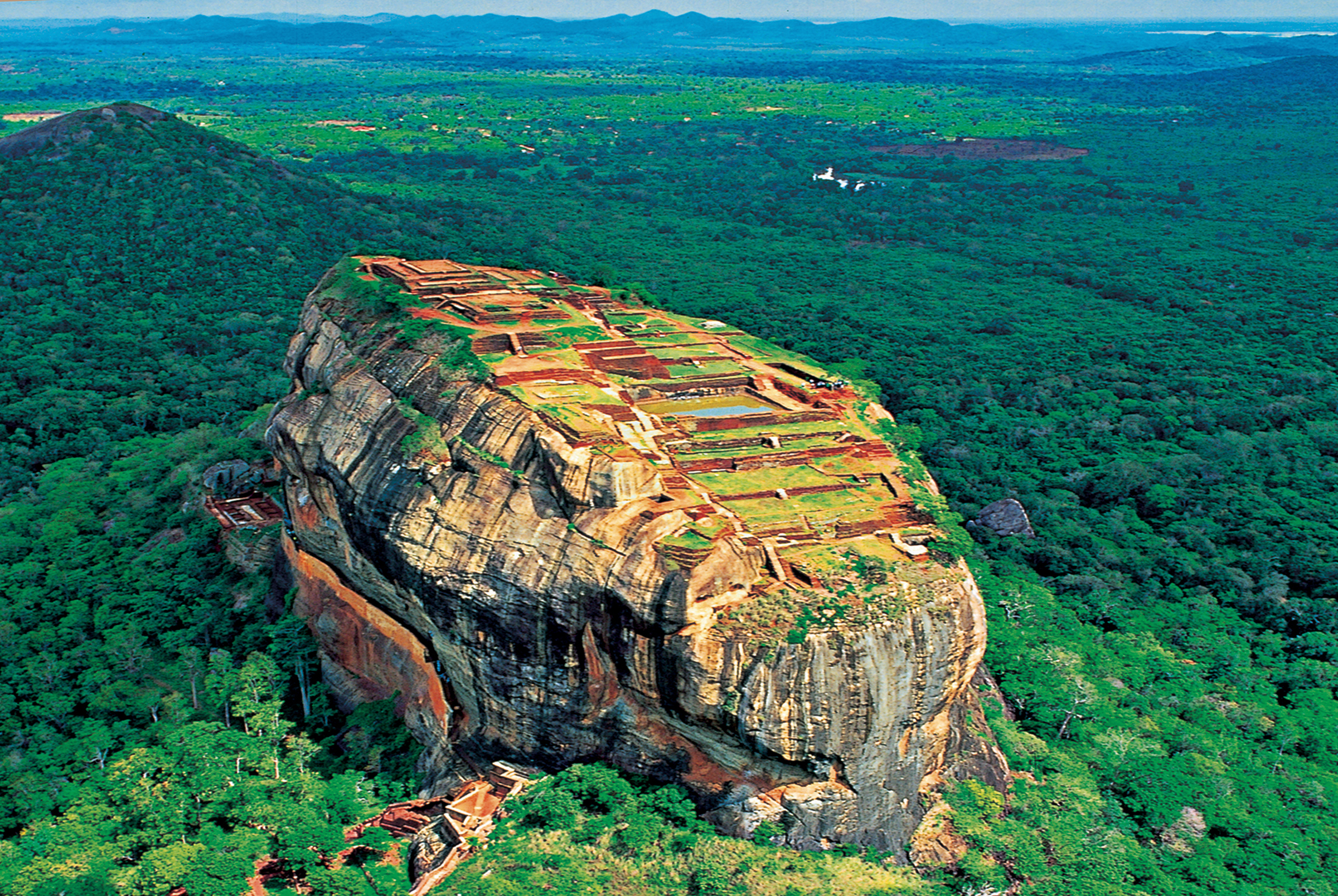 Chuyển phát nhanh Kerry đi Sri Lanka giá rẻ chất lượng