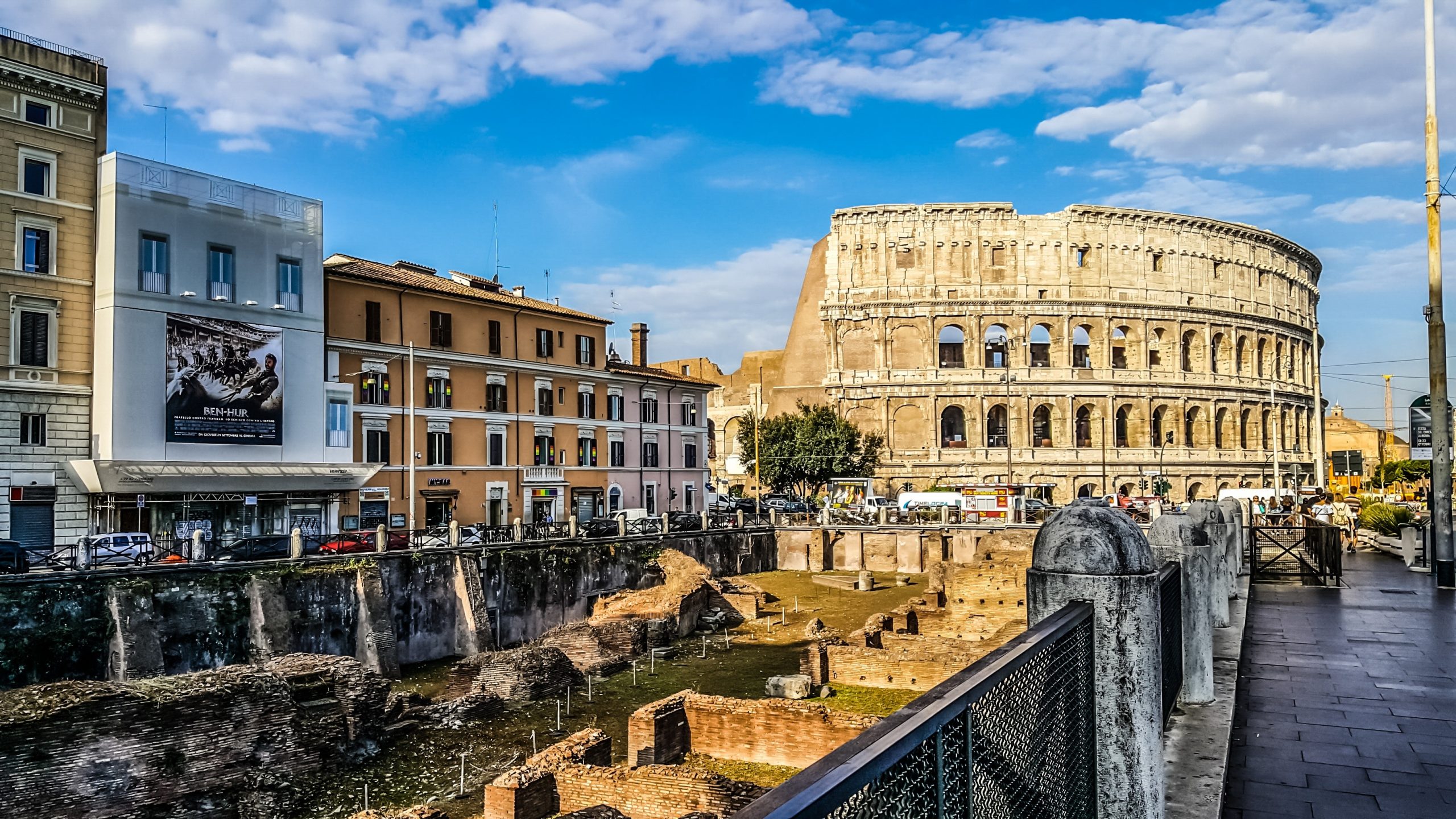 Dịch vụ mua hàng hộ từ Italia uy tín, an toàn