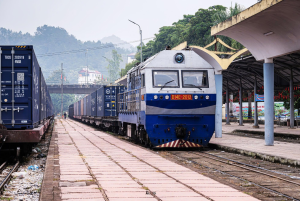 Tàu hàng Việt Nam - Trung Quốc tăng tần suất khai